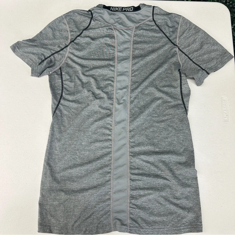 Nike Pro Fitted Short Sleeve Gray Shirt - Men's Small!